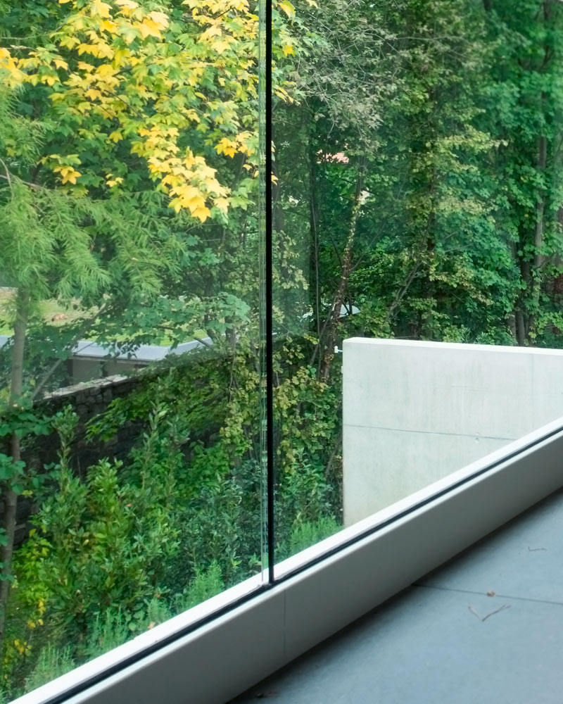 Tipos de Vidro Utilizados em Cortinas de Vidro
